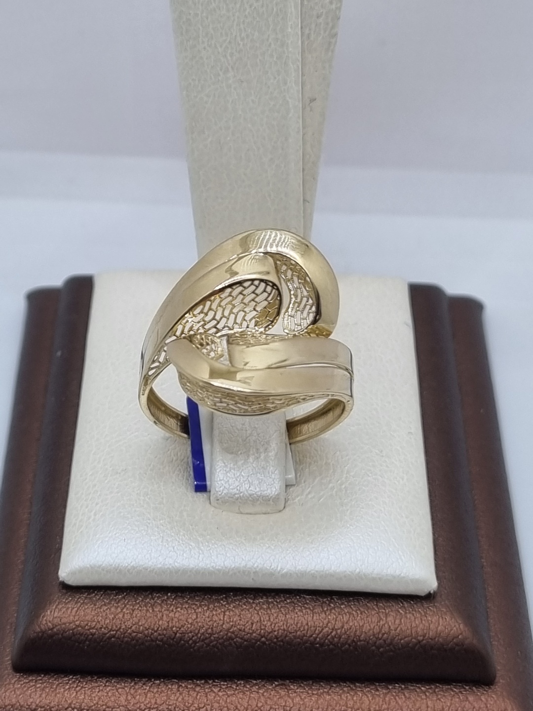 Zhanar Gold ZHA84-518 размер 18.5 вес 2.35 г золото, без вставок