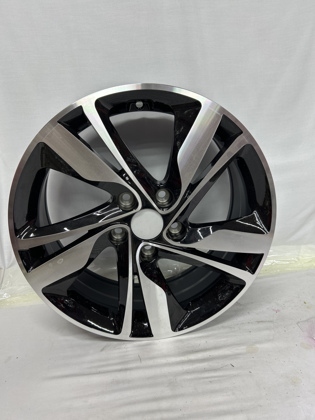 SSM 2090 7x17/5x114.3 D67.1 ET50 серебристый, черный