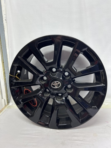 SSM 5679 7.5x17/6x139.7 D106.2 ET25 4 диска черный