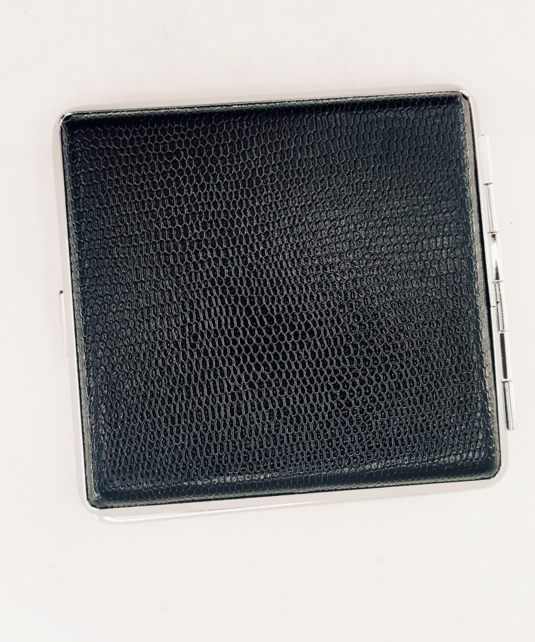 Портсигар Haojue Змея черная 9.5 x 9 см