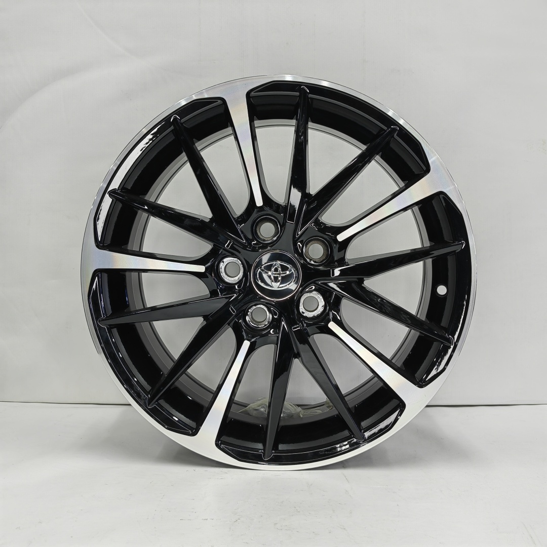 RNO 0184 7x17/5x114.3 D60.1 ET45 черный, серебристый