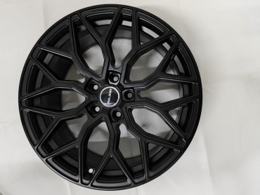 Vossen 111 8x18/5x114.3 D67.1 ET35 4 диска черный
