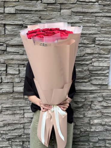 For Lovers моно-букет с открыткой роза 15 шт 100 см