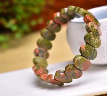 GAUGAU G00029 длина 19 см натуральный камень, яшма