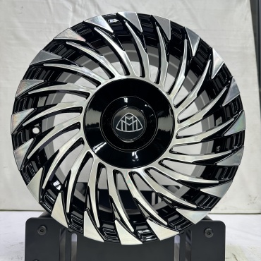 RNO QC1298 6.5x15/4x100 D67.1 ET35 4 диска черный, серебристый