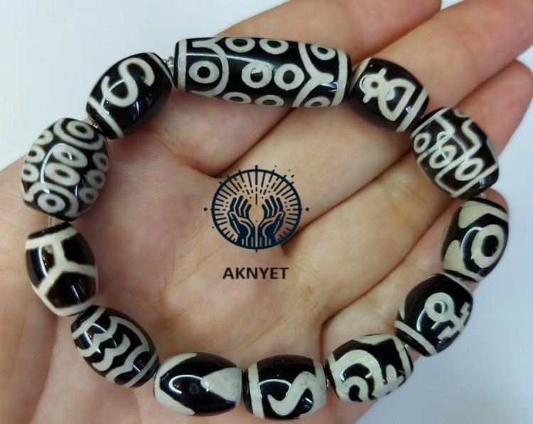 Aknyet 594684218 длина 18 см натуральный камень, агат