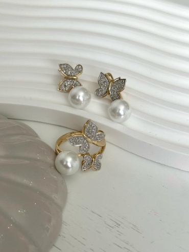 DIAMANT NOIR Россия вес 11.94 г золото, бриллиант