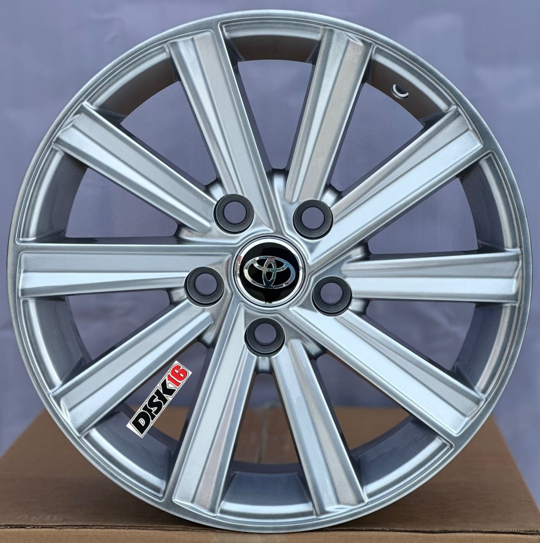 RNO 009 6.5x16/5x114.3 D60.1 ET35 4 диска серебристый