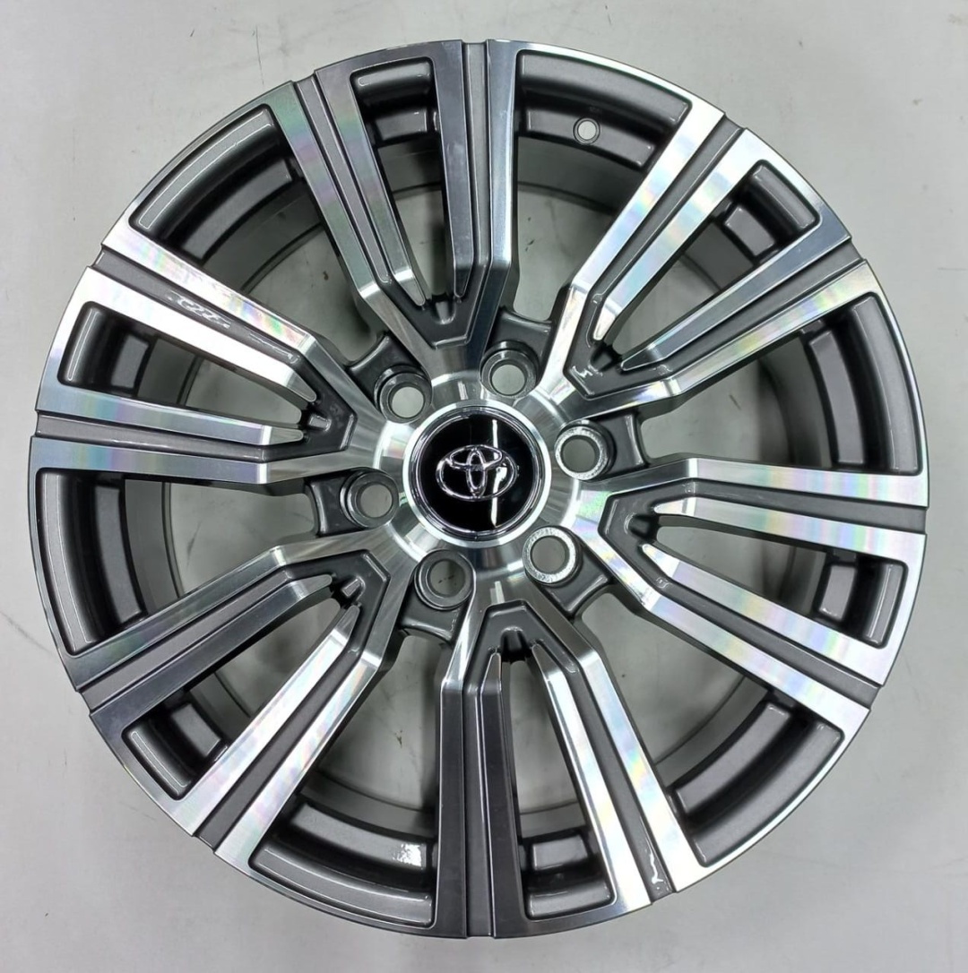 Toyota 1754 8.5x20/6x139.7 D95.1 ET45 серебристый, серый