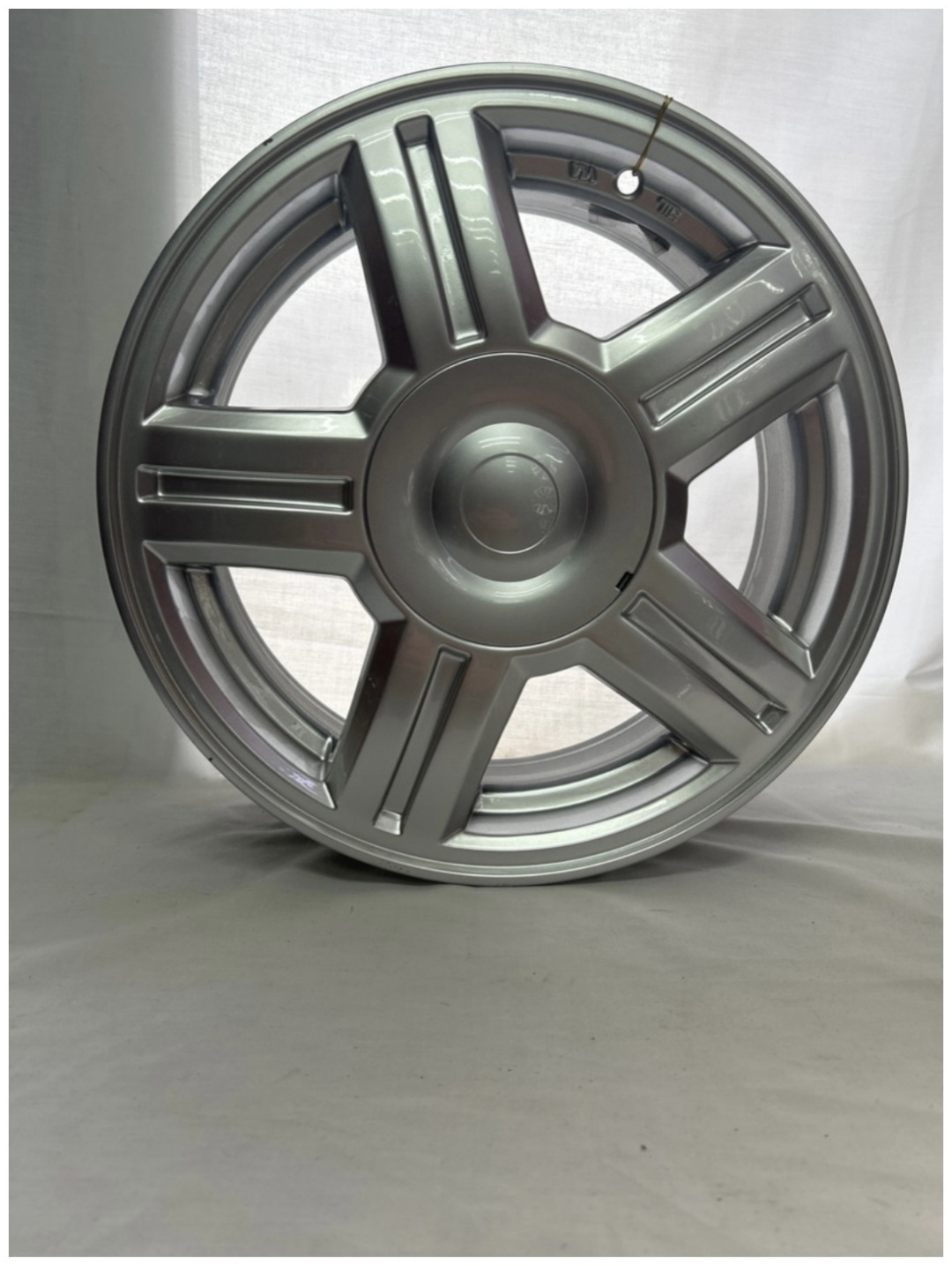 SSM 560 6.5x16/4x98 D58.6 ET35 серебристый