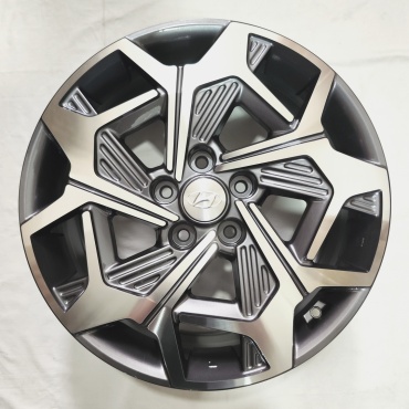 Hyundai 536 7x18/5x114.3 D67.1 ET35 4 диска серебристый, серый