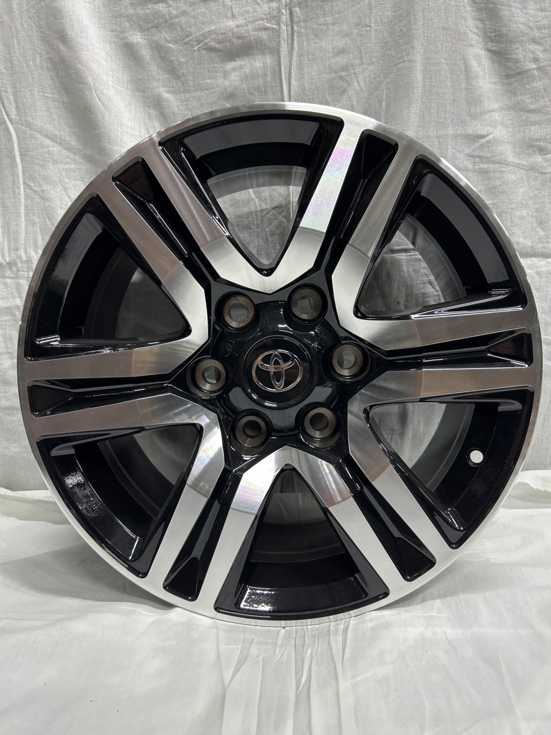 SSR 2005 7x17/6x139.7 D106.2 ET25 черный, серебристый