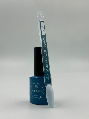 MALECULA гель-лак Gel polish 44 глянцевое 8 мл