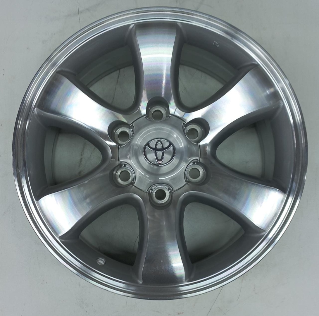 Toyota 254 7.5x17/6x139.7 D106.2 ET30 серебристый