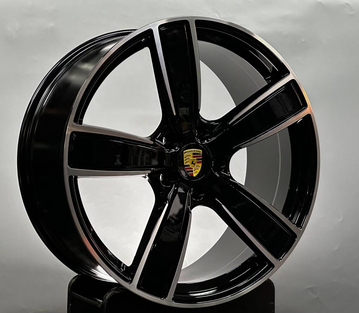 AC5681 Black Machined Face 10x22/5x130 D71.56 ET55 4 диска черный, серебристый, графит