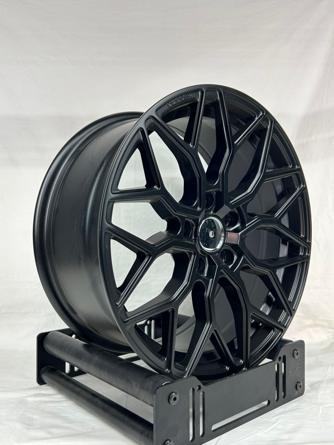 LKN 1701 7.5x17/5x114.3 D67.1 ET35 4 диска черный