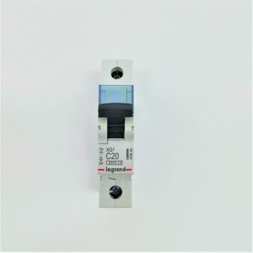 Legrand автоматический выключатель 403640 20 A