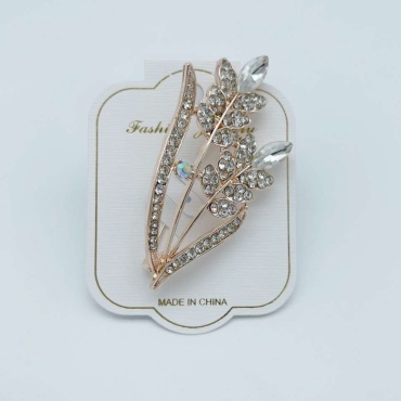 Брошь Fashion Jewellery бижутерный сплав, медицинское золото, нержавеющая сталь, фианит, кристаллы