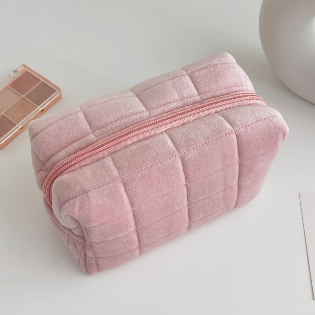 Косметичка искусственная замша 10X10 см