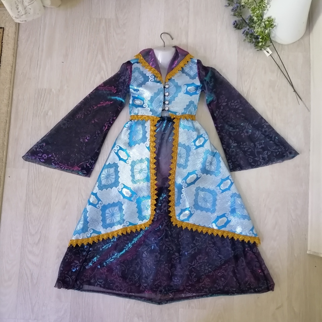 Национальный костюм голубой, мультиколор