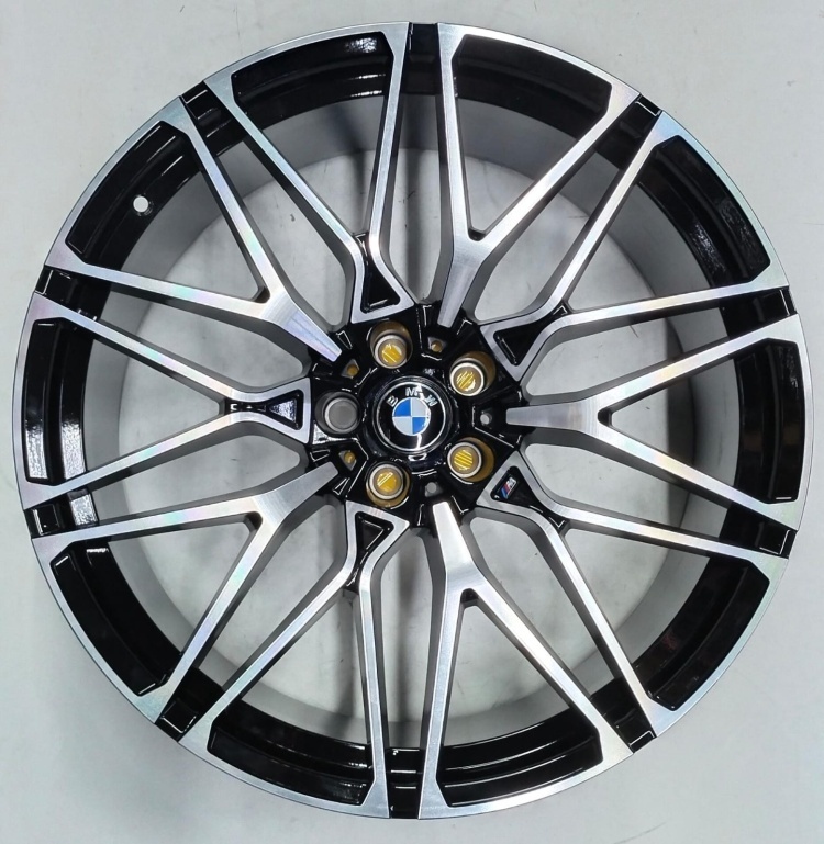 Wheels 495 9.5/10.5x22/5x112 D66.6 ET43.32 черный, серебристый