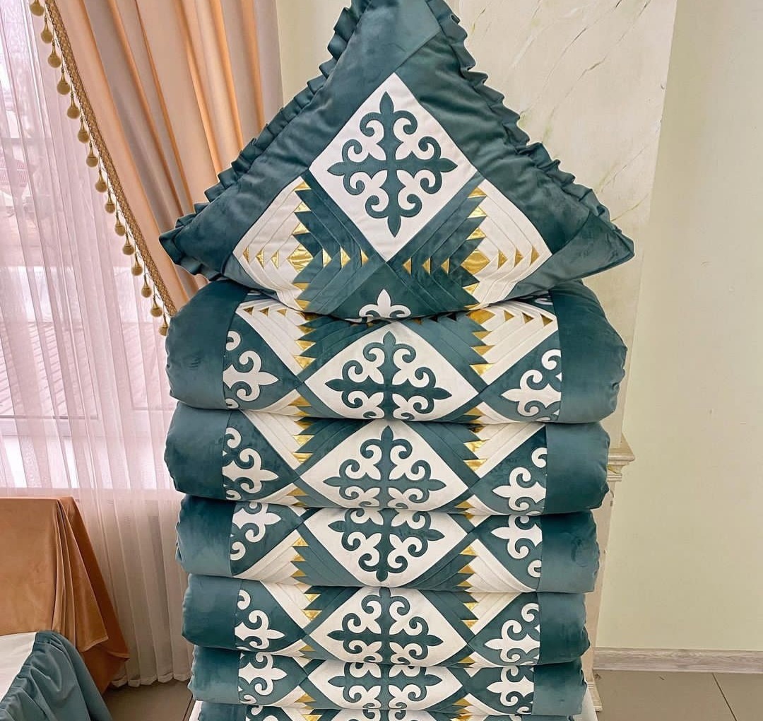 Асыл әжемнің көрпелері комплект корпе с подушками 200x80 см, вата, зеленый