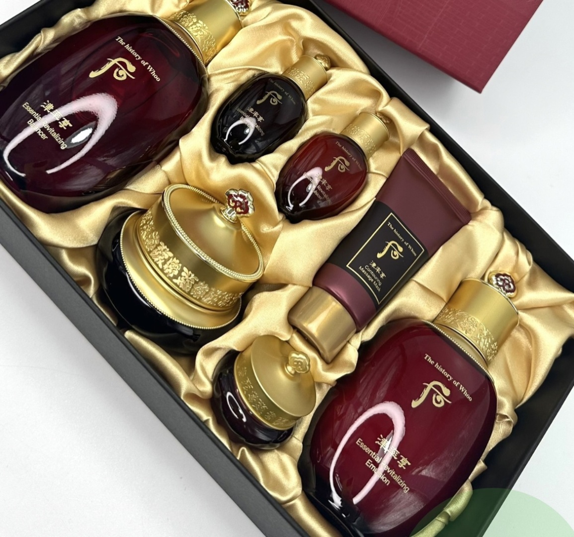 The History of Whoo Essential Revitalizing набор по уходу за лицом для женщин
