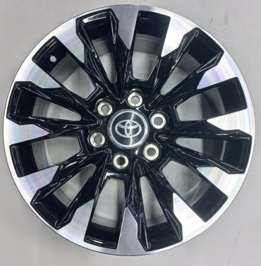 Toyota Toyota 880 8x18/6x139.7 D106.1 ET25 4 диска черный, серебристый