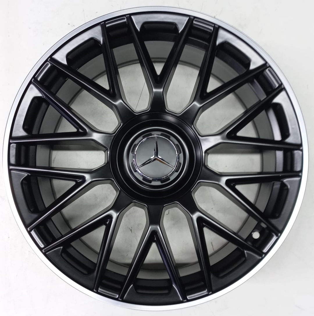 Mercedes-Benz Mercedes Benz 1118 8x18/5x112 D66.6 ET35 4 диска черный