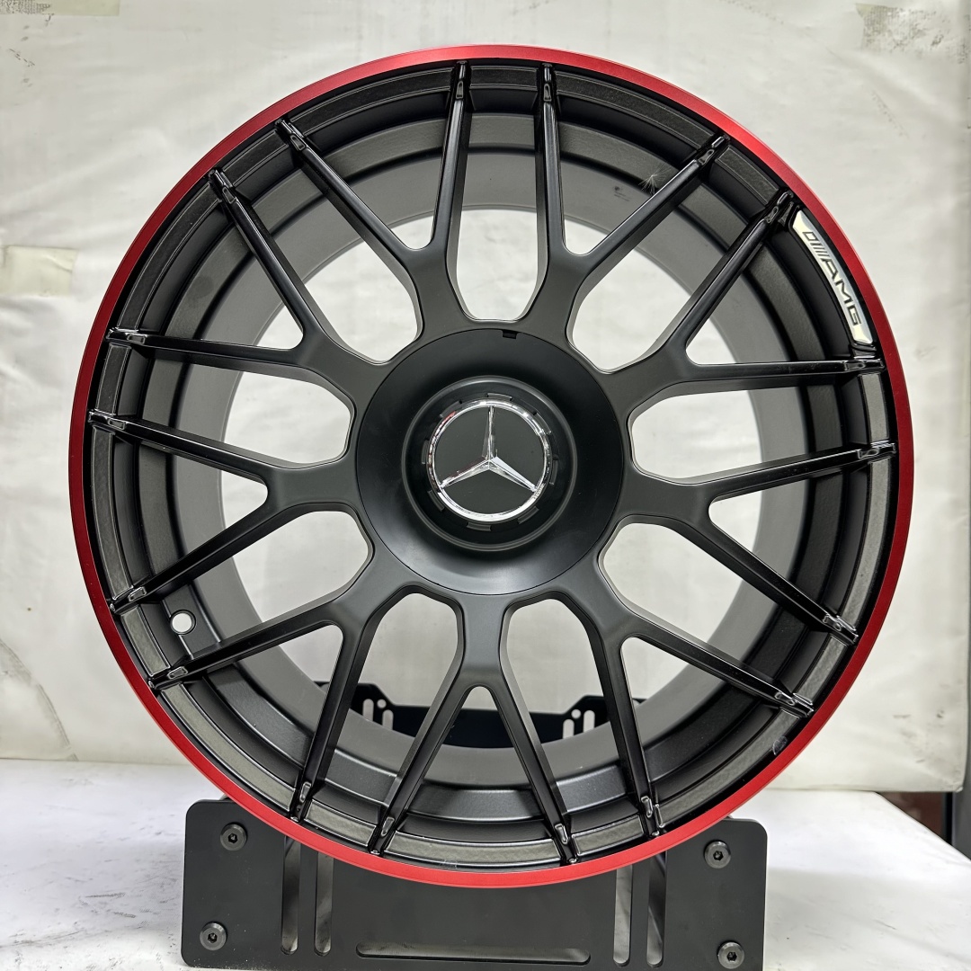 Rainbow Dance REW02 8.5x18/5x112 D66.6 ET35 4 диска черный, красный