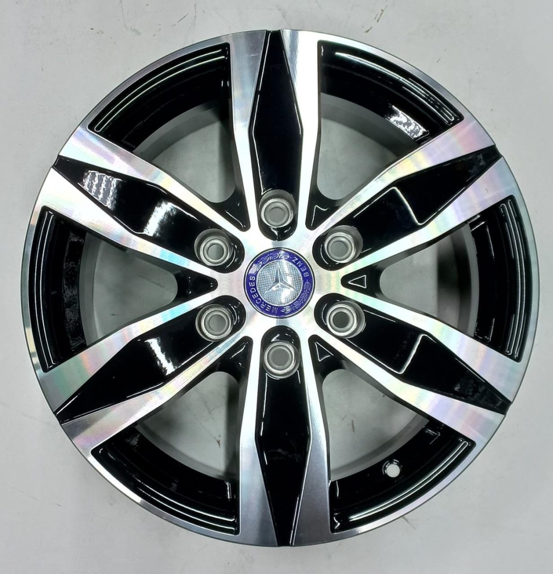 Mercedes-Benz 2055 7x16/6x130 D84.1 ET50 черный, серебристый