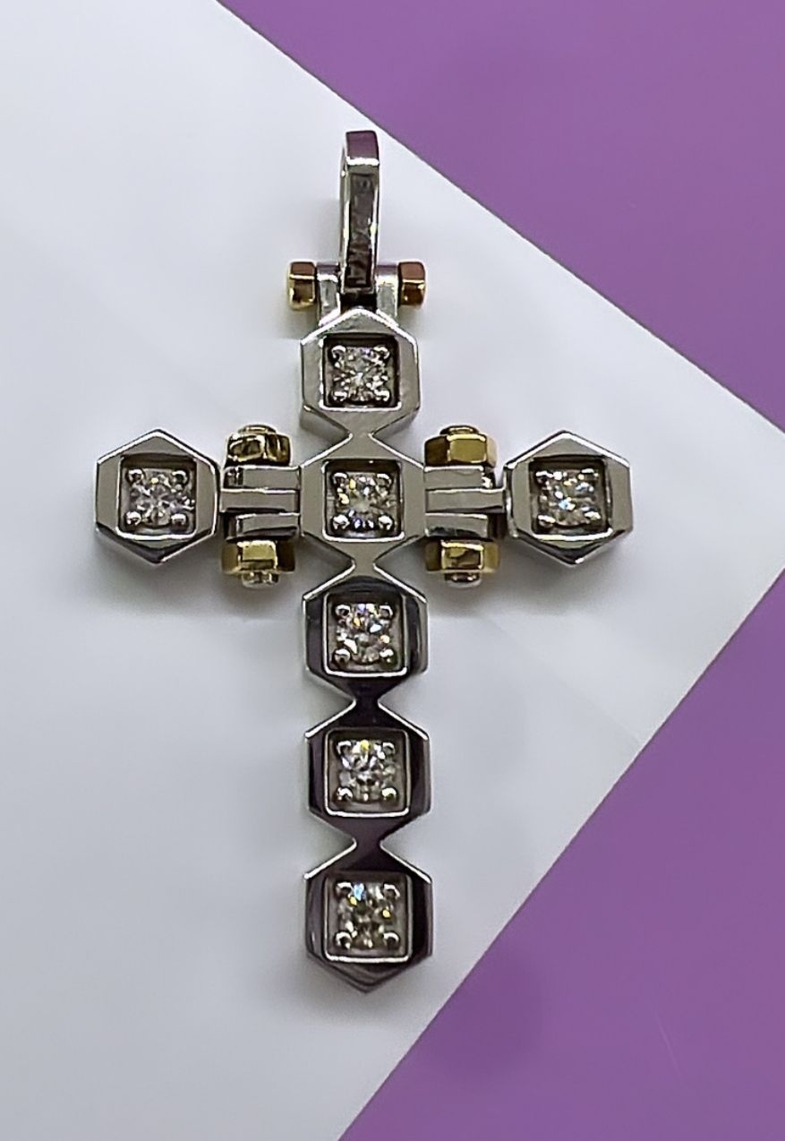 Крестик SAR-JEWELRY А-3-4-007-930 вес 8.4 г золото, бриллиант