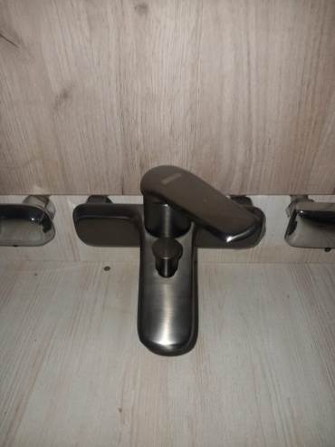 Смеситель для ванны Brassco Ub23n031, латунь, цвет графит
