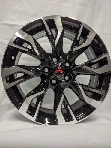 Replica jt8041 7x18/5x114.3 D67.1 ET38 4 диска черный, серебристый