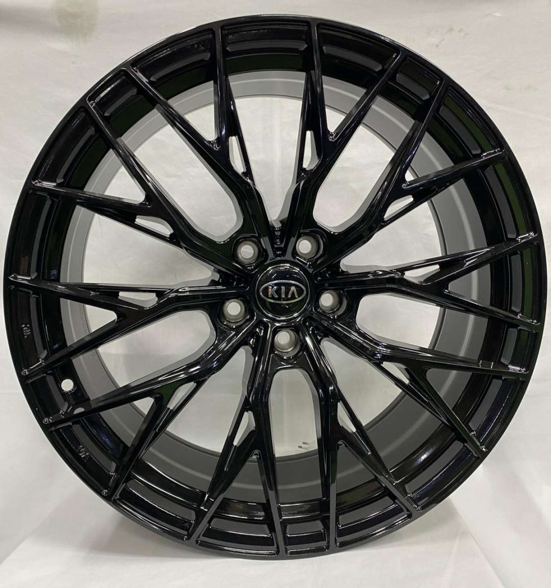 Kipardo AH 214-34 8.5x20/5x114.3 D73.1 ET35 черный