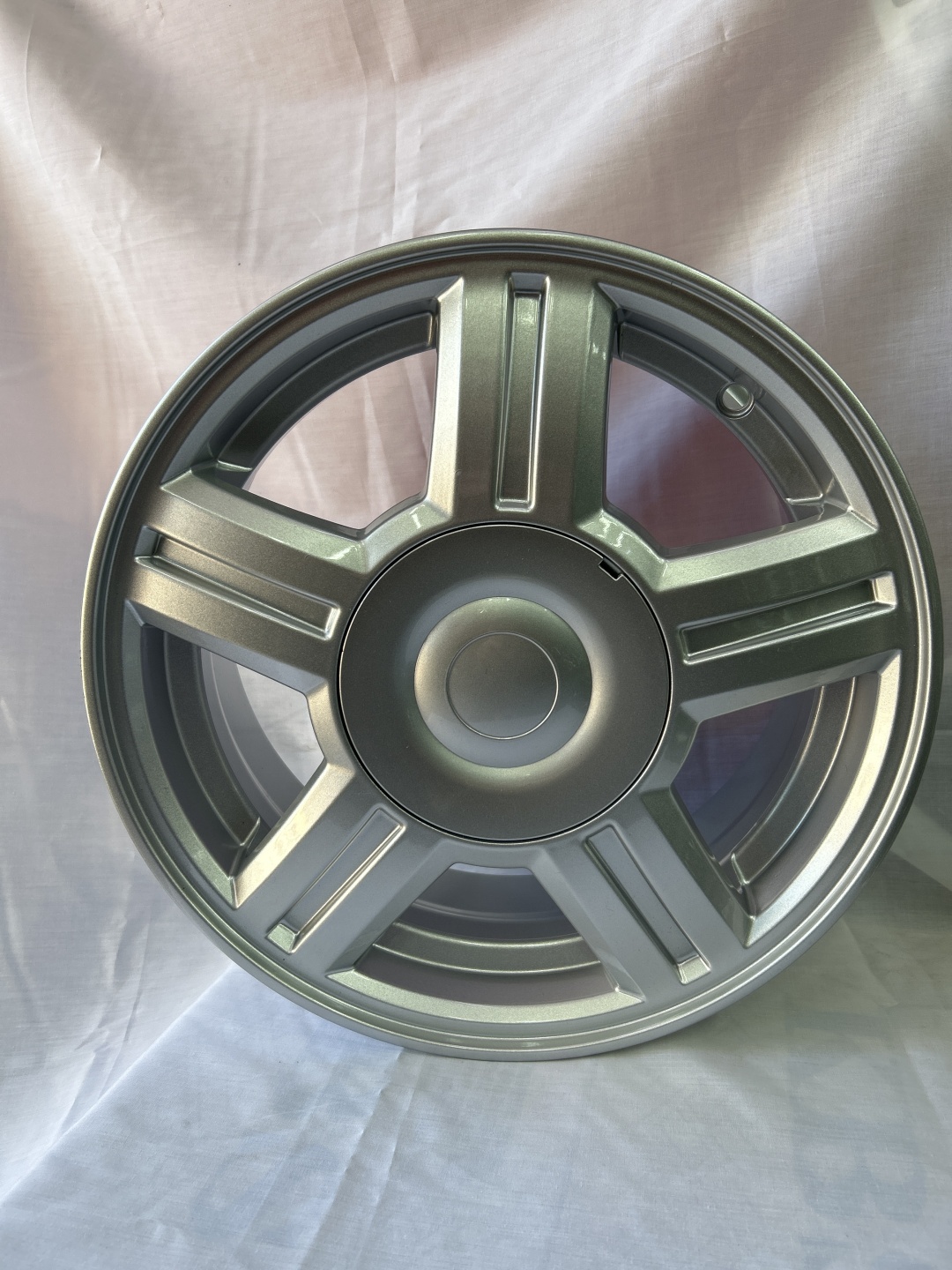 SSM 567 5.5x14/4x98 D58.6 ET35 серебристый