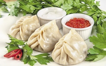 Домашние полуфабрикаты манты с курицей и сыром 900 г