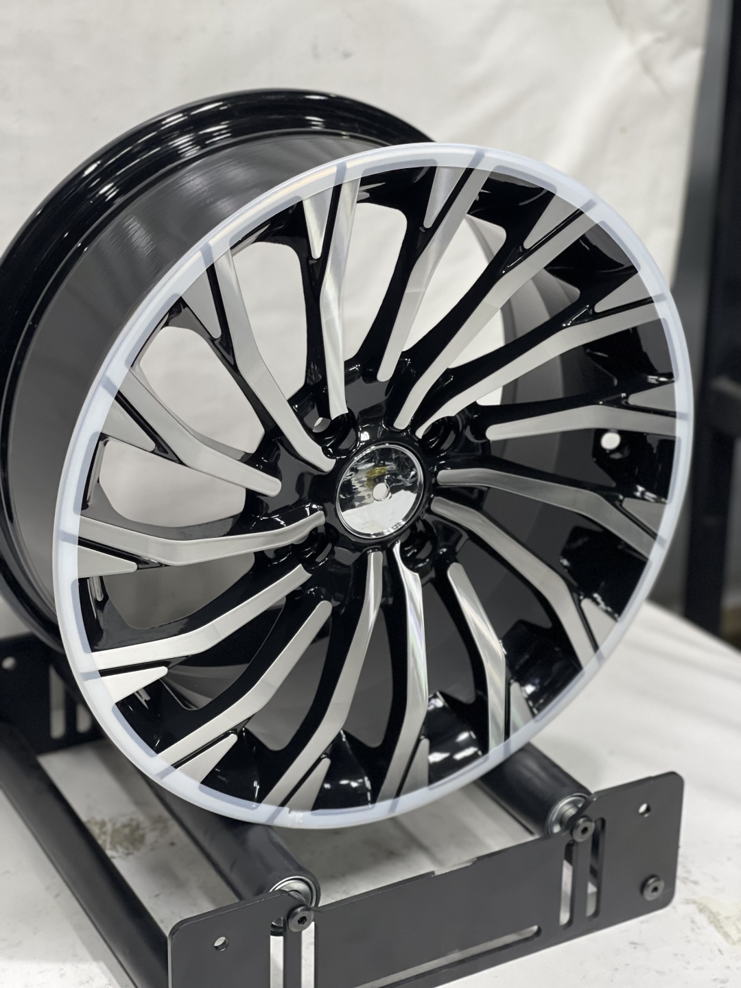 Top Grade GE7653 6.5x15/4x100 D67.1 ET35 4 диска черный, серебристый