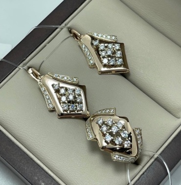 ALIM GOLD 422699 вес 8.77 г золото, цирконий