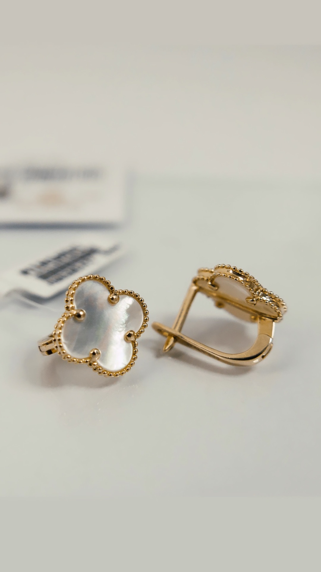 Серьги MIRSADO GOLD Mg0206004 вес 3.13 г золото, перламутр
