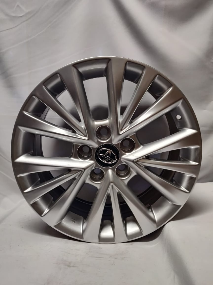 RS 121 7x17/5x114.3 D60.1 ET45 серебристый