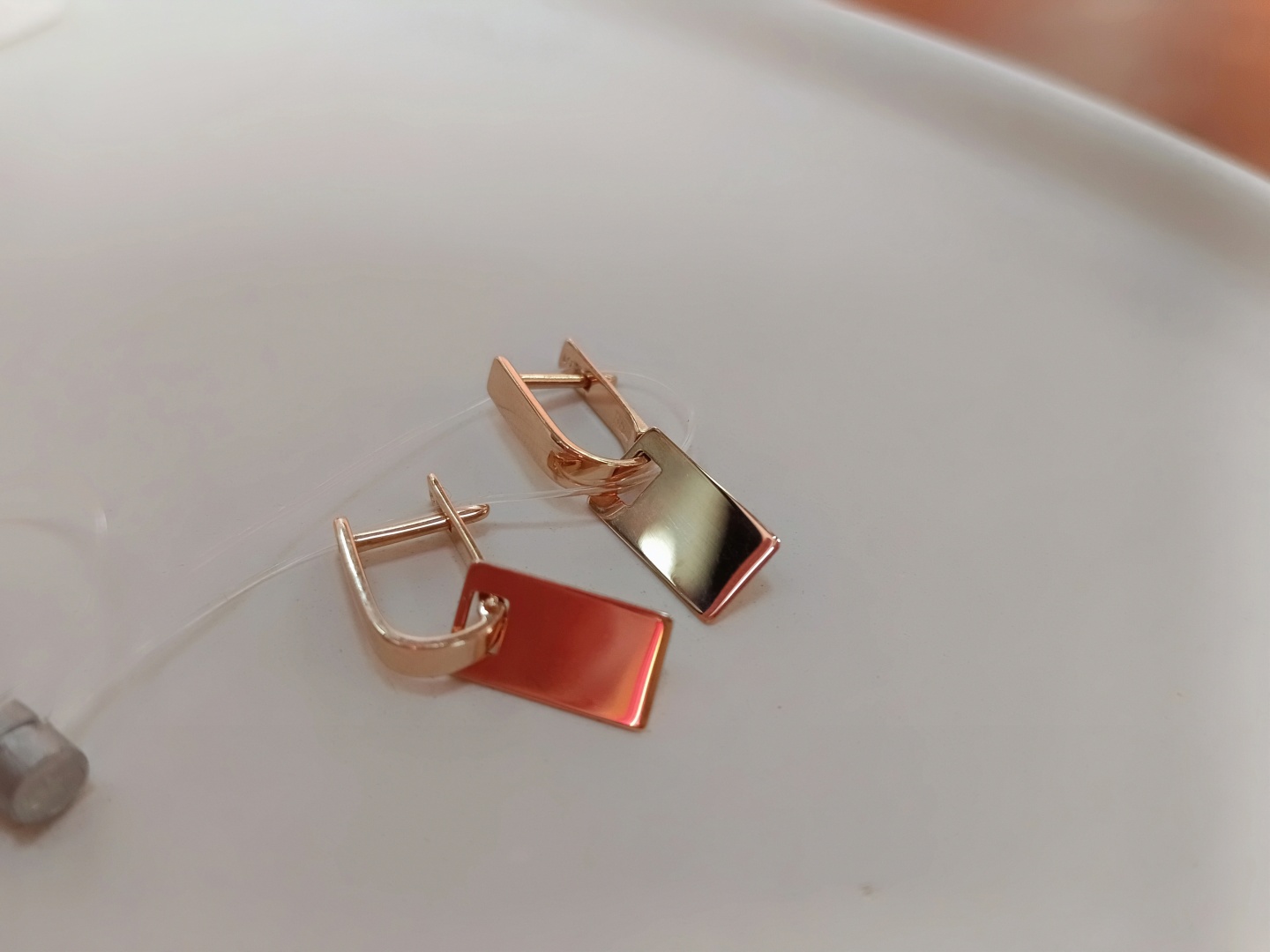 Серьги SOKOLOV 028875 вес 2.22 г золото, без вставок