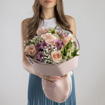 Flower.kz букет в оформлении альстремерия, роза, хризантема, гипсофила 12 шт 50 см