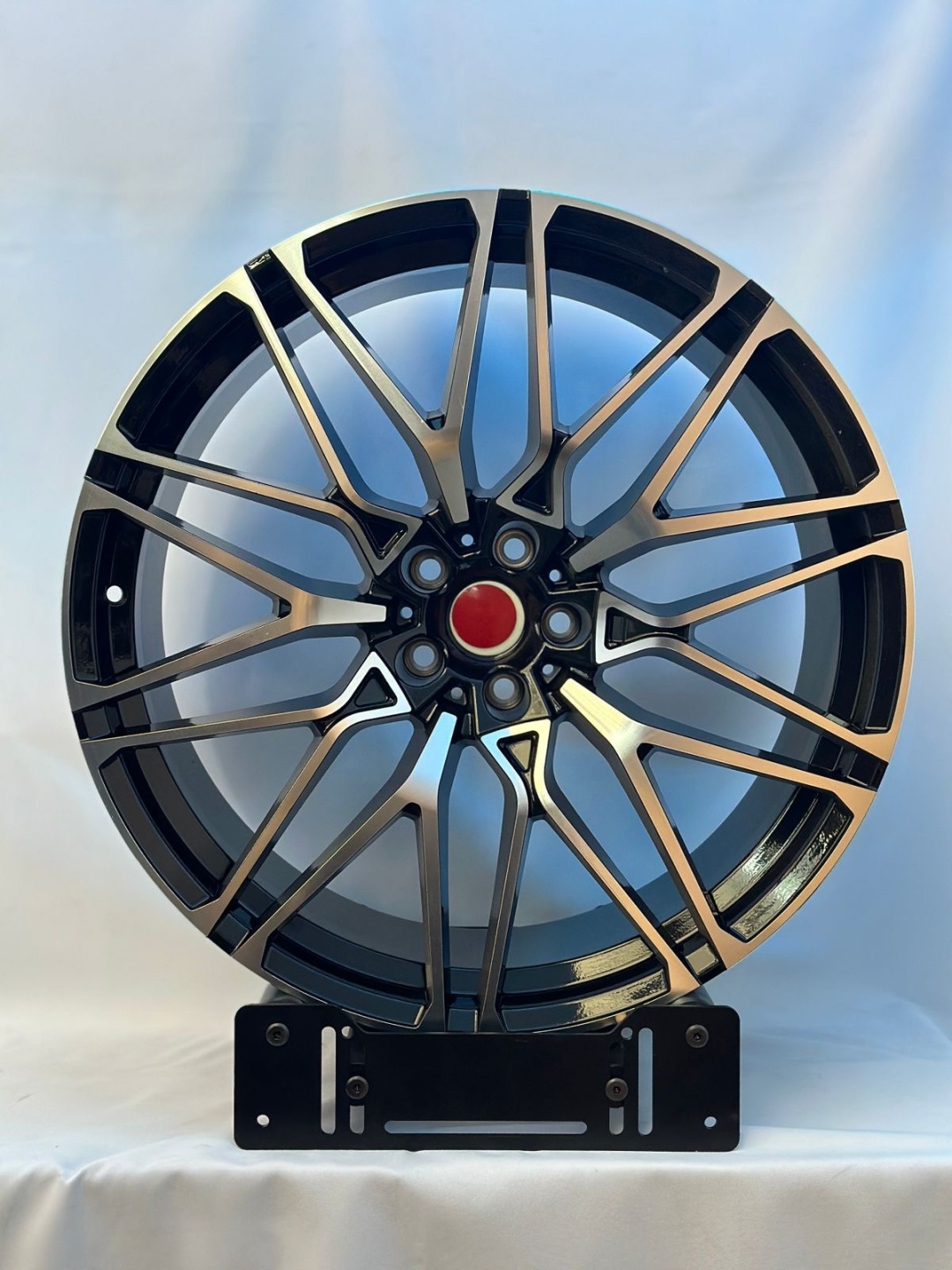 Wheels RT-717 9.5/10.5x22/5x112 D66.45 ET35 4 диска черный, серебристый
