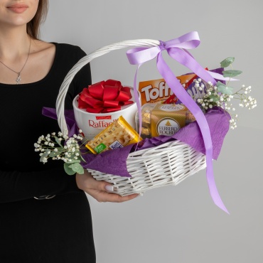 Flower.kz КОРЗИНА "СЛАДКОЕЖКА" 35 см