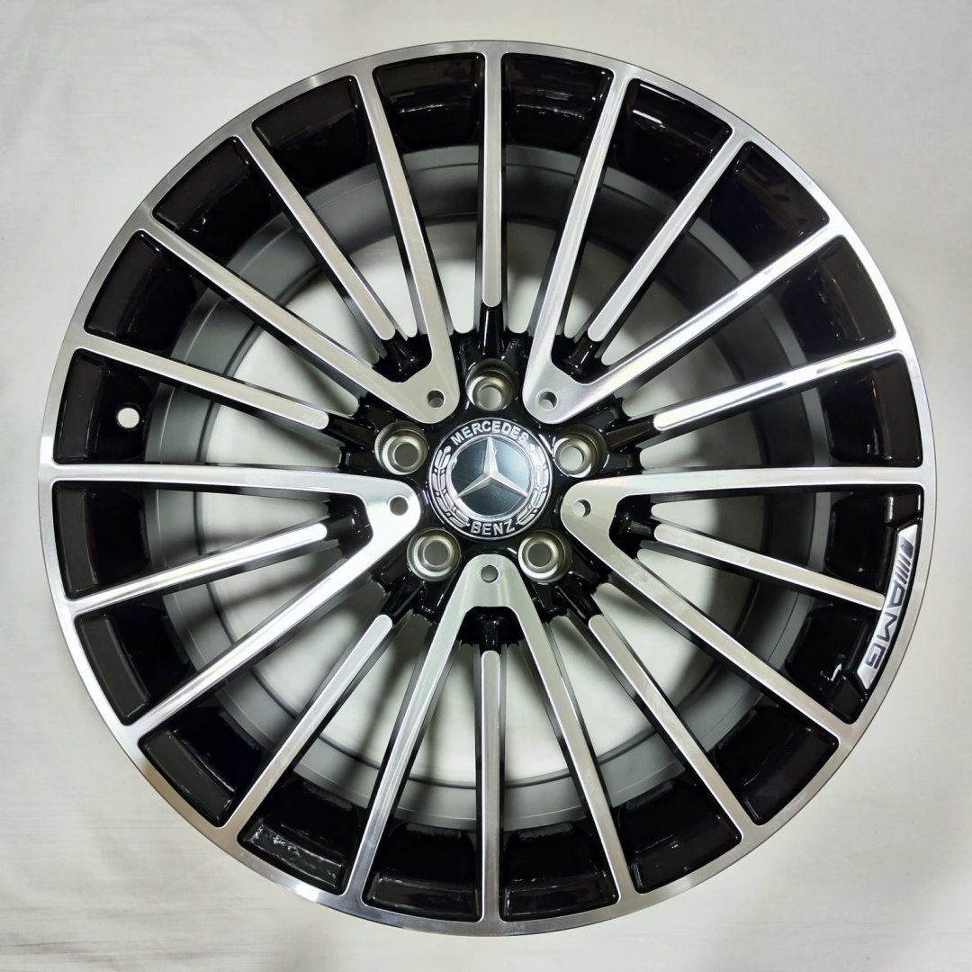 Wheels 103 8.5x18/5x112 D66.6 ET35 4 диска черный, серебристый
