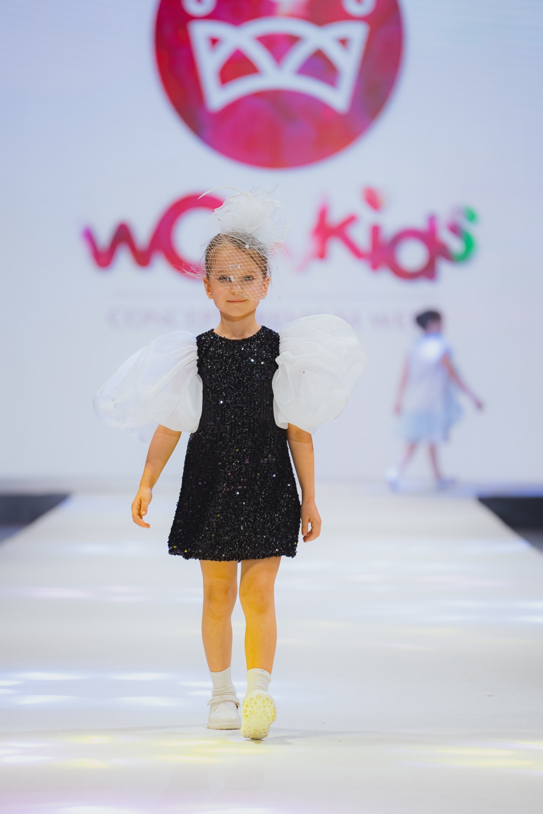 Нарядное платье WOW KIDS черный