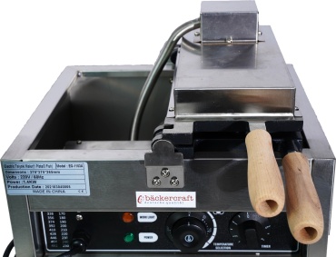 Вафельница BACKERCRAFT EG-1103A серебристый