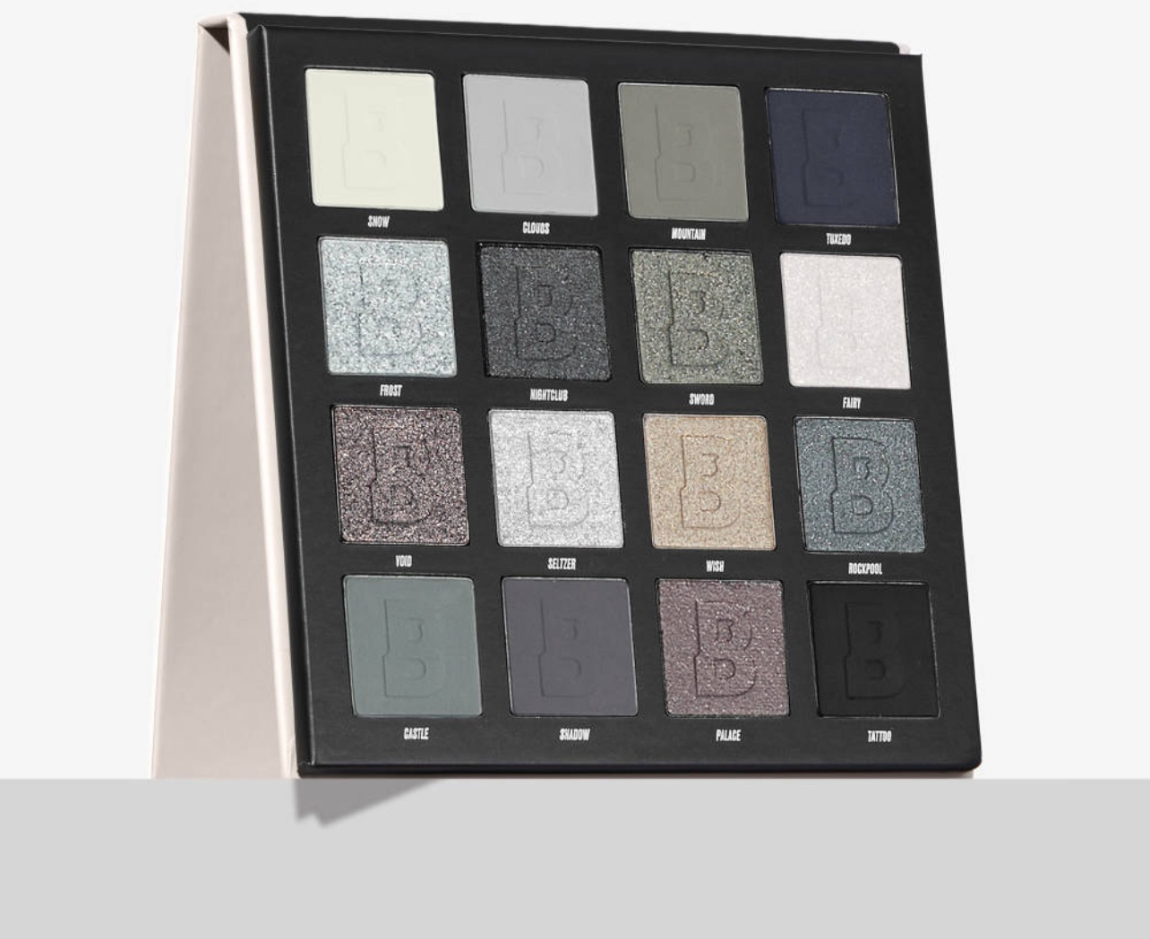 Beauty Bay тени прессованные 16 Colour palette Smoky