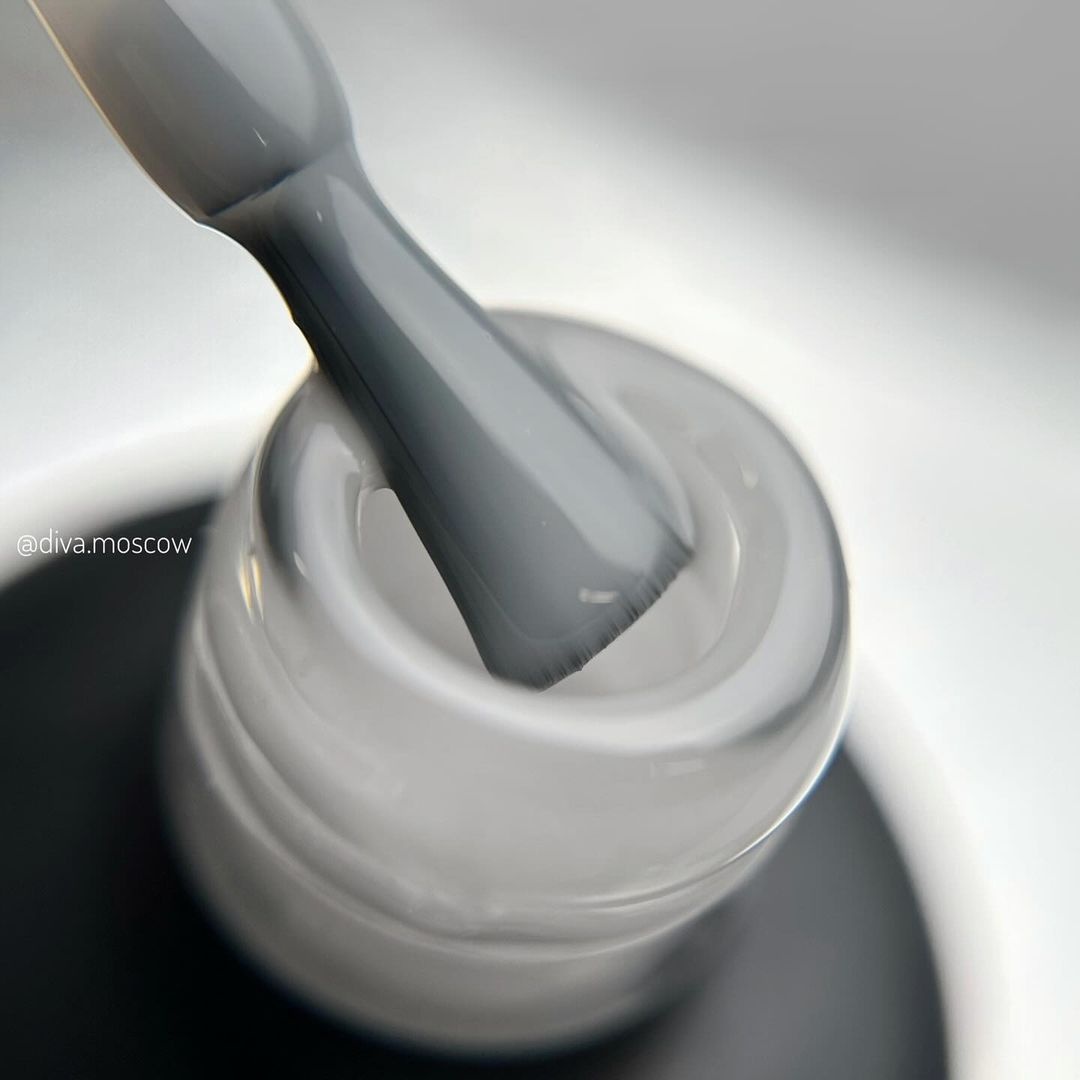 Diva nail technology верхнее покрытие Milky top Milk глянцевое 15 мл